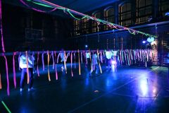 Neon-Roplabda-Est_2025_49